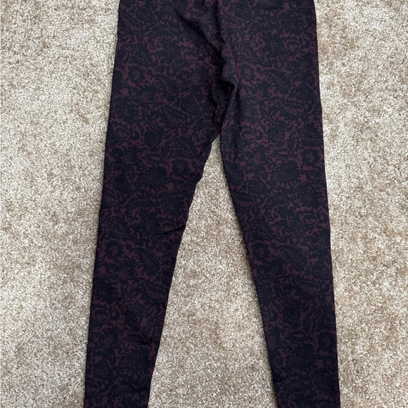 Floral Leggings - Picture 2 of 3